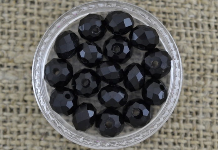 901135 Koralik fasetowany oponka 6mm czarna 12szt