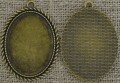  101183 Ozdobna baza medalionu w kolorze brązu na kaboszon 40*30mm