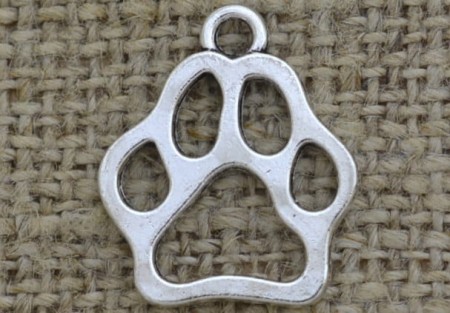 [307115] Zawieszka mała łapka w kolorze srebra 3szt