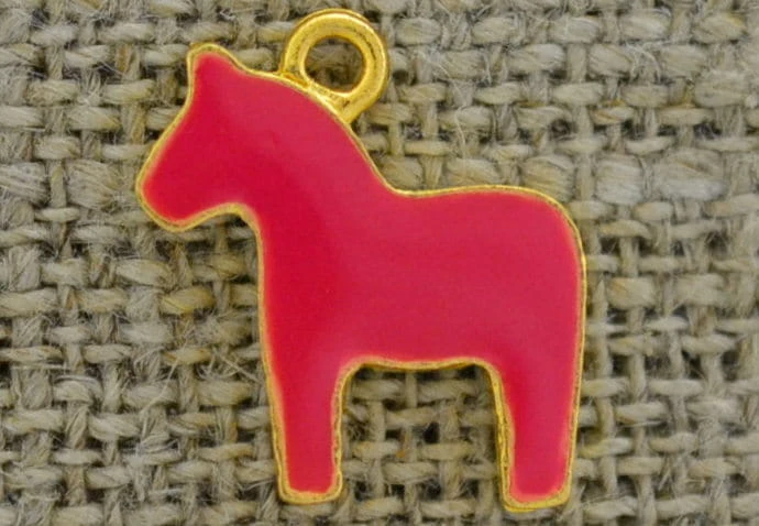 70725 Zawieszka emaliowana konik w kolorze różowym