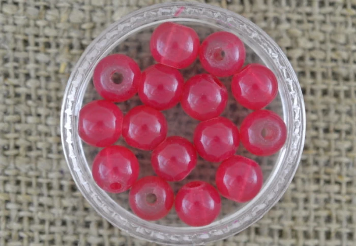 71247 Koralik szklany perełka gładka 6mm malinowa 20szt 