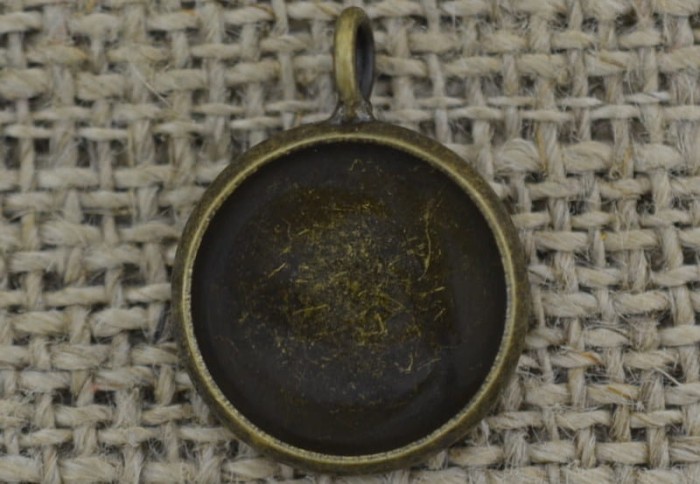 [101207] Klasyczna baza medalionu w kolorze brązu na kaboszon 12mm