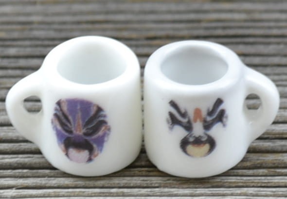61415 Miniaturowy kubek ceramiczny maska