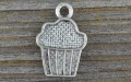 30707 Zawieszka mała muffin w kolorze starego srebra 3szt 