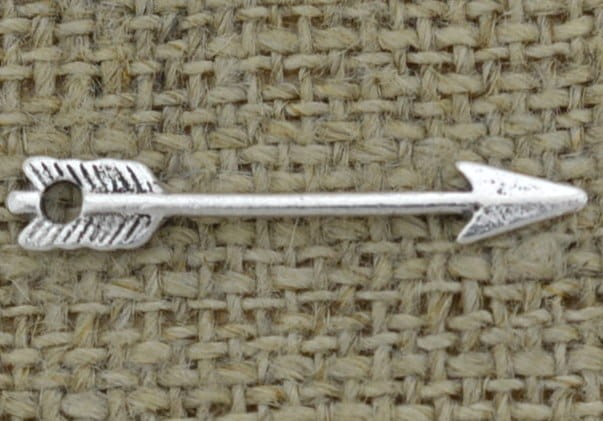  [307470] Zawieszka strzała kolor srebrny