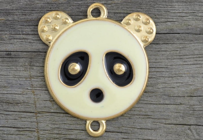 21221 Element ozdobny łącznik emaliowany w kolorze złotym panda