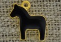 70724 Zawieszka emaliowana konik w kolorze czarnym