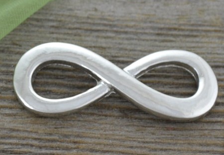 [31262] Łącznik znak nieskończoności kolor srebra