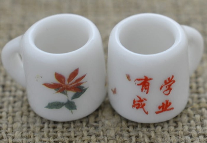 {614113} Miniaturowy kubek ceramiczny gwiazda betlejemska
