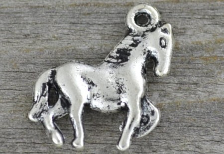 [307350] Zawieszka mała konik kolor srebra 4szt