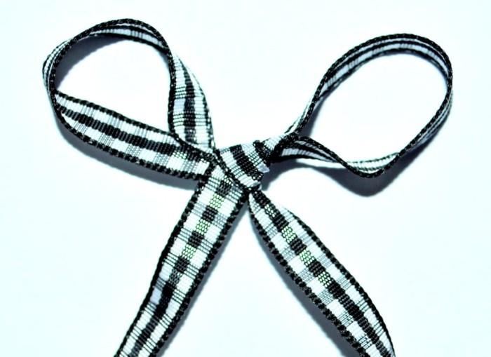 Wstążka satynowa w kratkę 7mm czarna