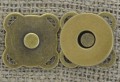 [k0404] Magnetyczne zapięcie do torebki w kolorze brązu 19*19mm