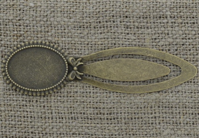 17159 Zakładka do książki w kolorze brązu z miejscem na kaboszon 25*18mm