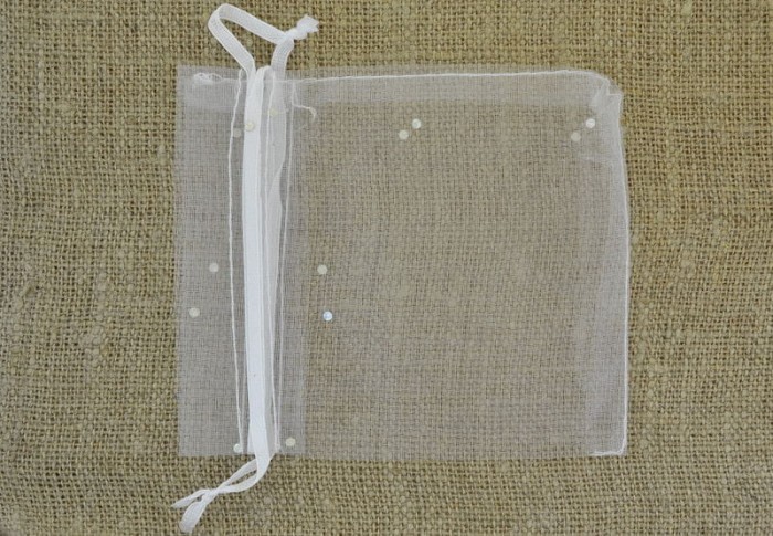 [1060296] Woreczek z organzy 12*10cm biały