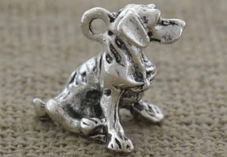 [307501] Zawieszka trójwymiarowa pies srebrny