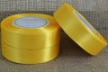 {825035} Wstążka satynowa 25mm 32mb jasnożółta