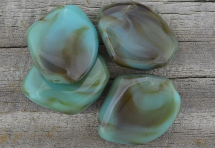 702466 Koralik akrylowy imitacje kamieni naturalnych 25*20mm szmaragdowy