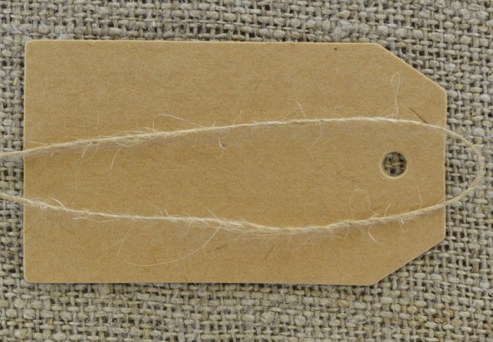 07129 Papierowe metki z ozdobnym sznurkiem 70*40mm 3szt beżowe