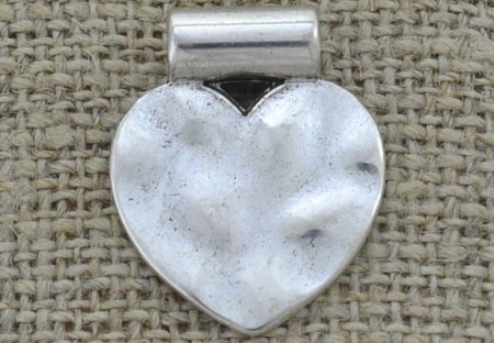 [307580] Zawieszka mała serce kolor srebrny 