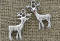 ś07223 Zawieszka renifer 24*20mm w kolorze srebrnym
