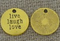 Zawieszka mała moneta "live laugh love" kolor złota