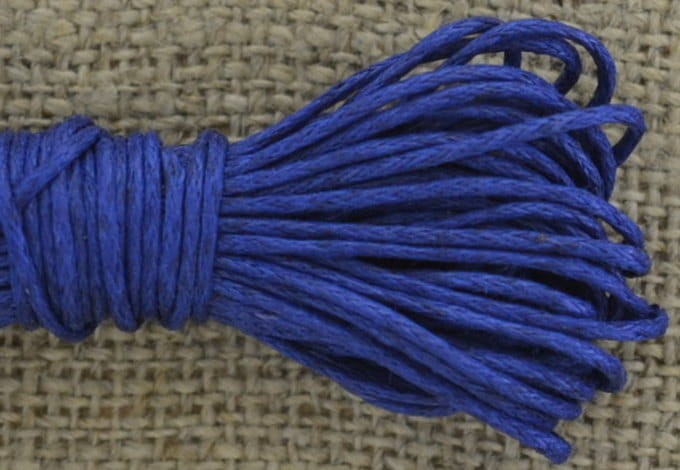  [717115] Sznurek woskowany ciemnoniebieski 1mm 7m