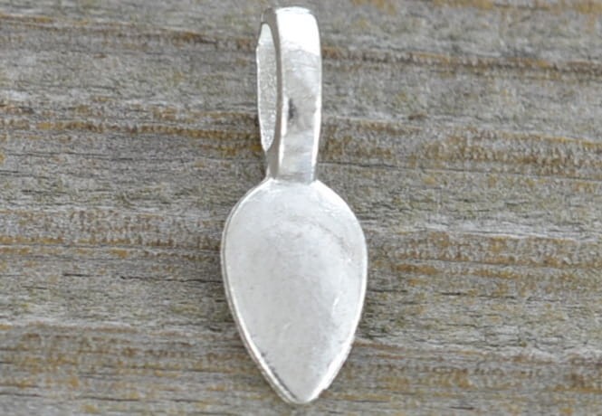 57114 Krawatka klasyczna do naklejania 21mm w kolorze srebra 