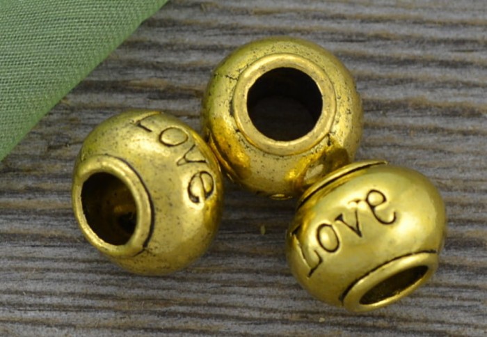 21222 Koralik modułowy klasyczny z napisem LOVE w kolorze złota