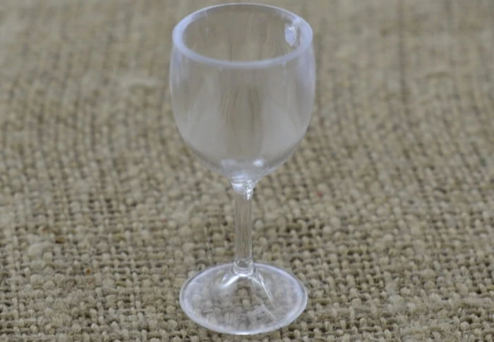 61492 Miniaturowa lampka do wina plastikowa