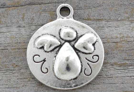  ś07175 Zawieszka moneta z aniołkiem 21*18mm w kolorze srebrnym 2szt