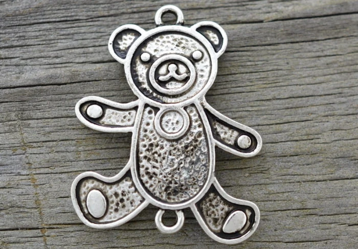  31238 Element ozdobny łącznik miś w kolorze srebra