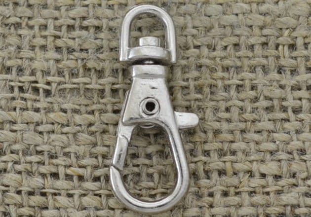 {31510} Duży karabińczyk do breloka w kolorze srebrnym