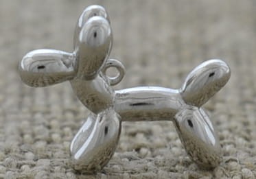 Zawieszka mała piesek 3D kolor srebrny