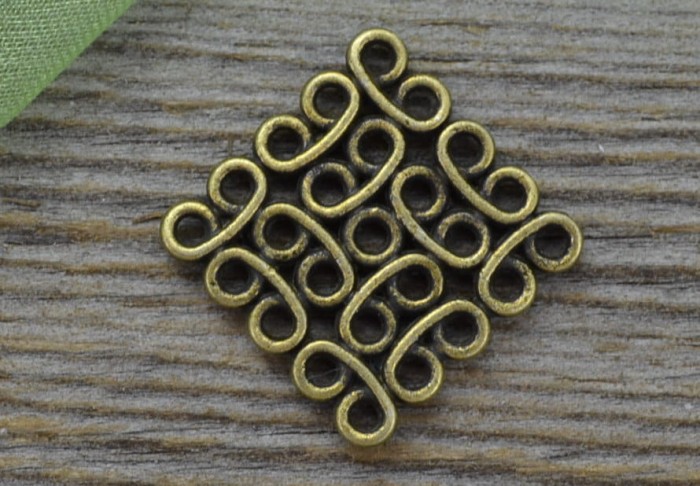 11262 Element ozdobny ażurowy kwadrat w kolorze brązowym 15mm