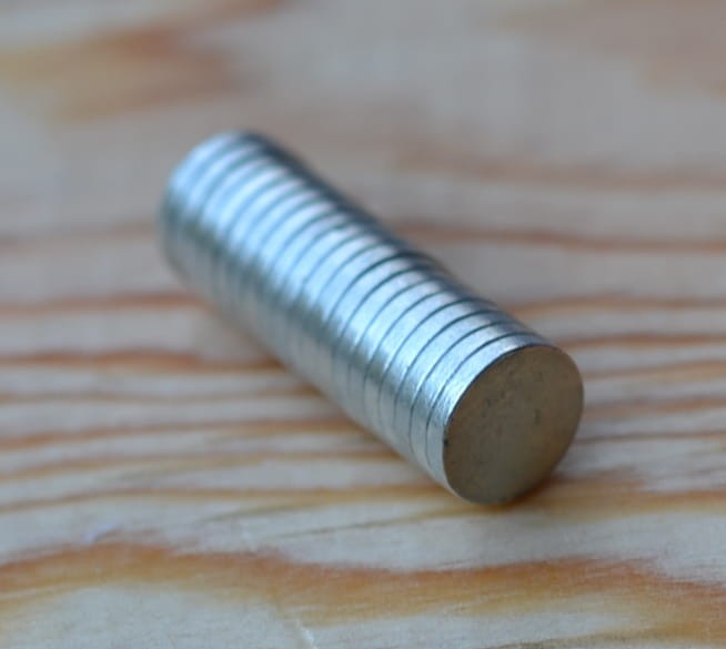 Magnes 12mm