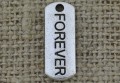 Zawieszka mała "FOREVER" kolor srebra 2szt