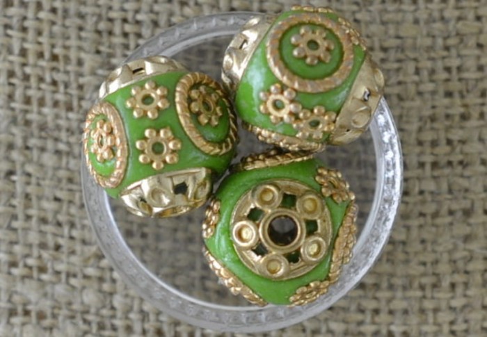 Koralik ozdobny indyjski 14mm zielony