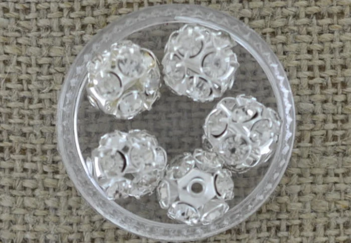 Koralik z przeźroczystymi cyrkonami 10mm