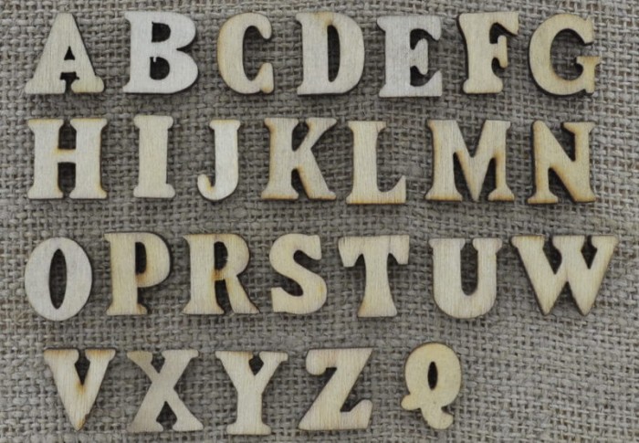 Element ozdobny literki drewniane 10szt