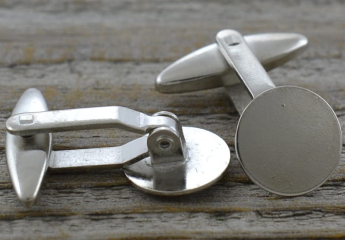 [31718] Bazy spinek do mankietów srebro z tarczą 12mm