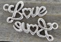 307339 Zawieszka mała Love w kolorze srebra 2szt