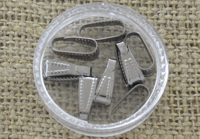 [57194] Krawatka ozdobna 11mm w kolorze srebrnym 8szt