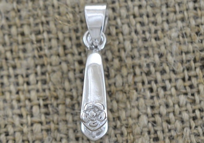  57184 Krawatka ozdobna z uchwytem 24mm w kolorze srebra