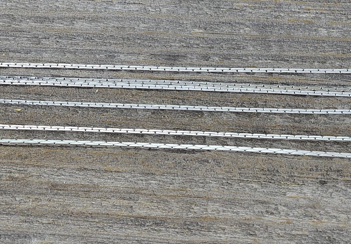  31120 Łańcuszek snake w kolorze srebra 0,9*0,6mm 