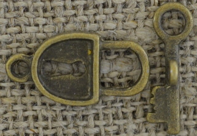 {11516} Zapięcie ozdobne amerykańskie kłódka z kluczem