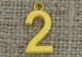 Zawieszka mała cyferka "2" kolor złota