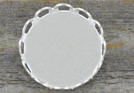 30145 Ozdobna baza medalionu w kolorze srebra na kaboszon 12mm 4szt