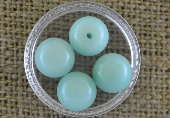 240502 Kamień naturalny jadeit 10mm morski 2szt