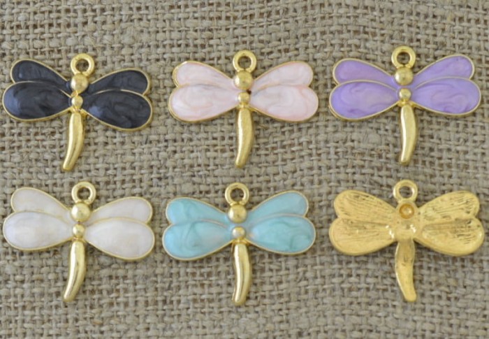 [70749] Zawieszka emaliowana ważka mix kolorów