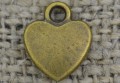 107299 Zawieszka mała serduszko w kolorze brązu